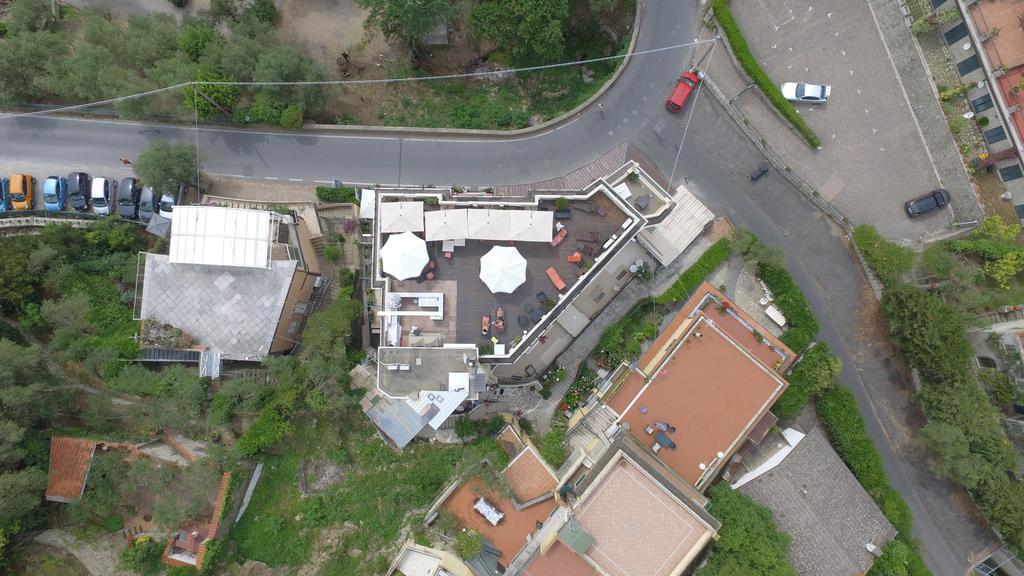 Hotel Rosa Dei Venti Леричі Екстер'єр фото