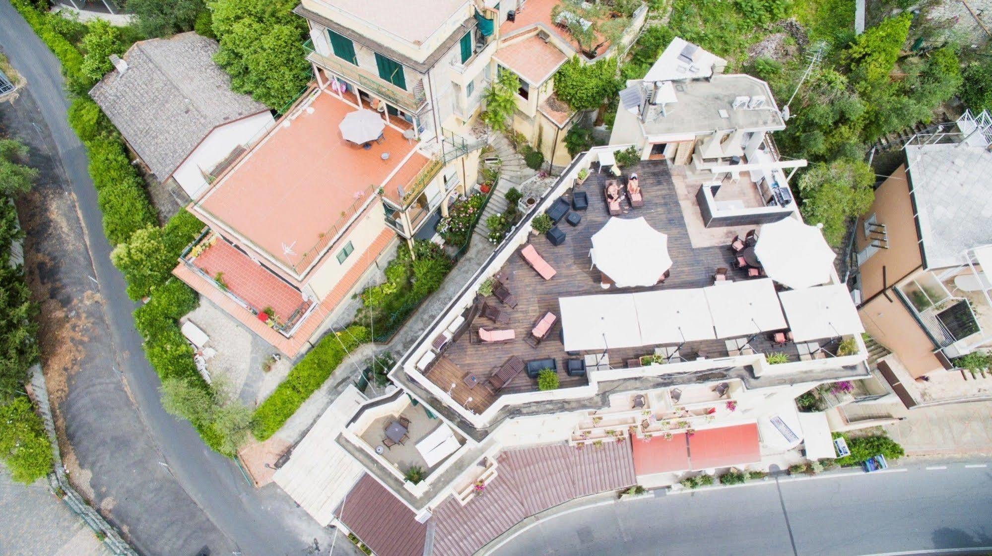 Hotel Rosa Dei Venti Леричі Екстер'єр фото